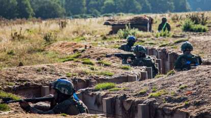 В Украине обсуждают введение лимитов для пребывания военных на позициях