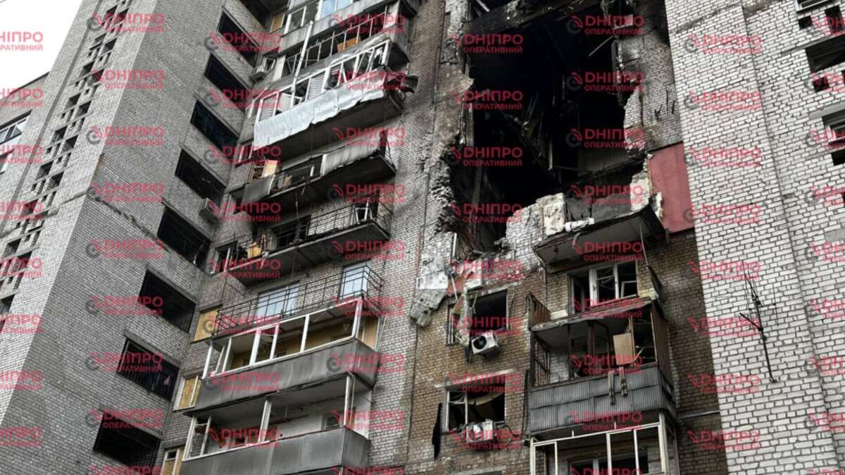 Атака на Дніпро 23.04: що відбувається біля пошкодженого будинку 28.04