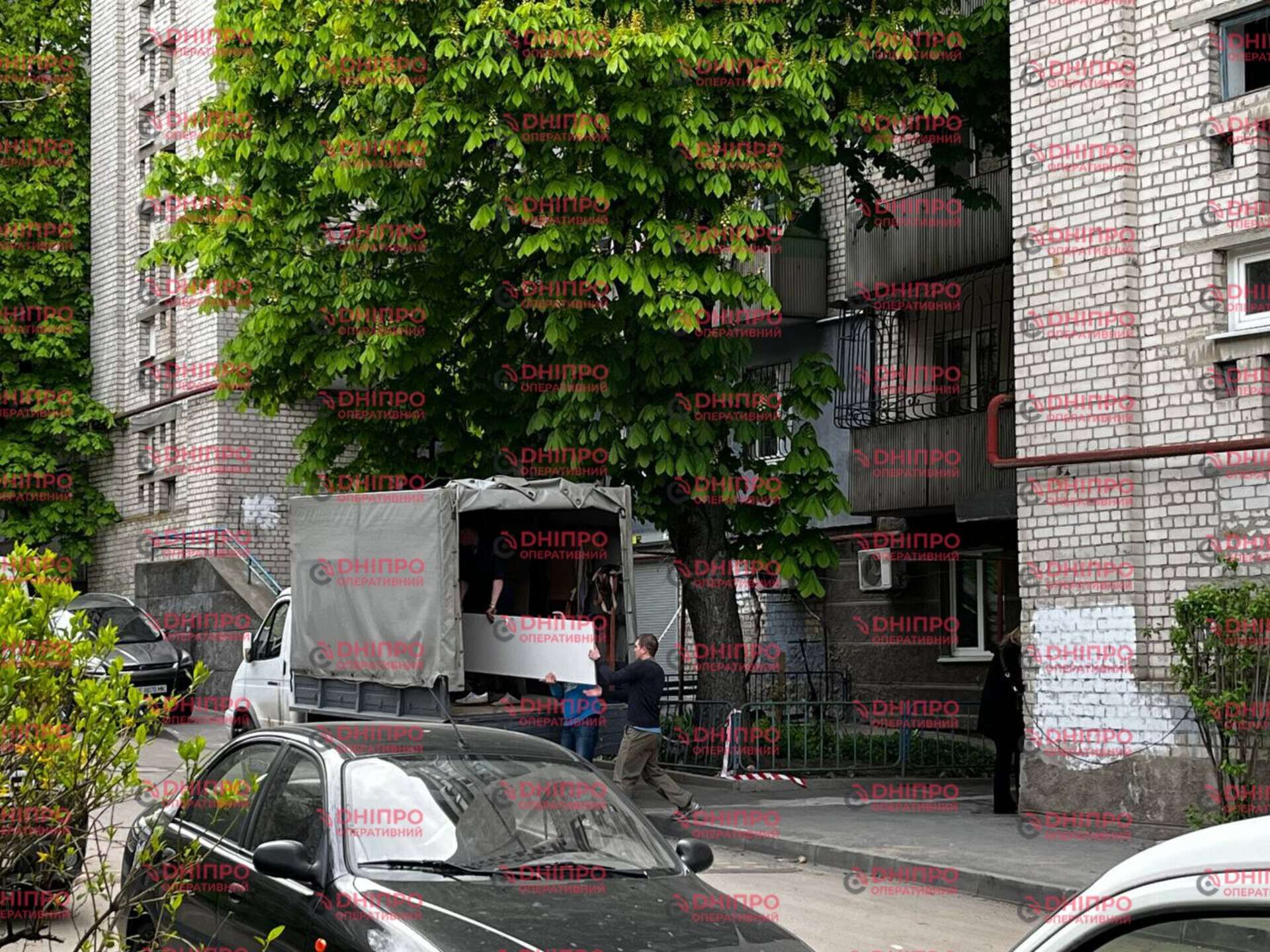 Атака на Днепр 23.04: что происходит возле поврежденного дома 28.04