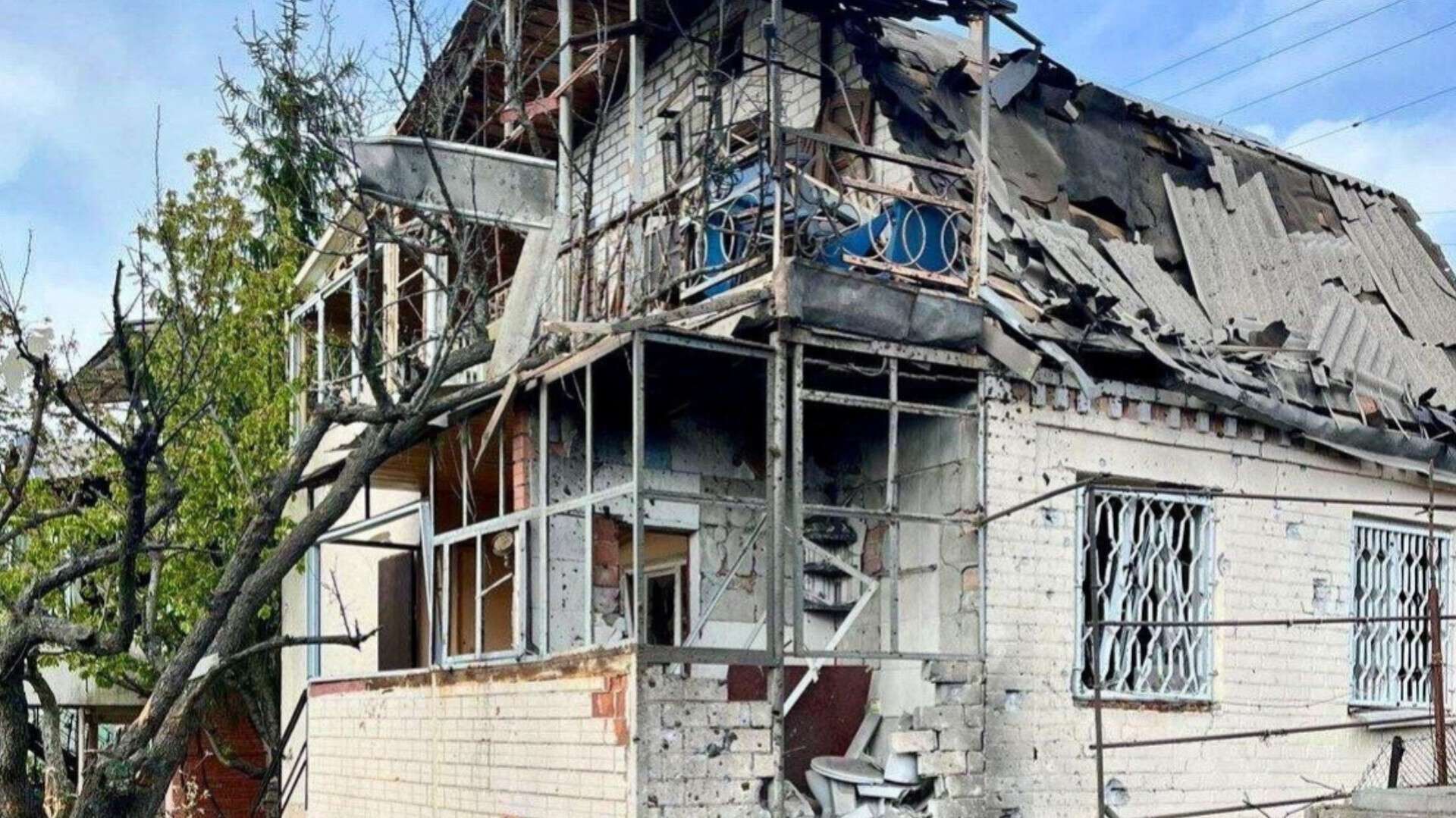 Росіяни атакували Дніпро та область 29 квітня: є загиблі, постраждалі та руйнування
Майже сотню разів російська армія атакувала Дніпропетровську область протягом середи, 29 квітня. На жаль, є загиблі та постраждалі, передає "Дніпро…
