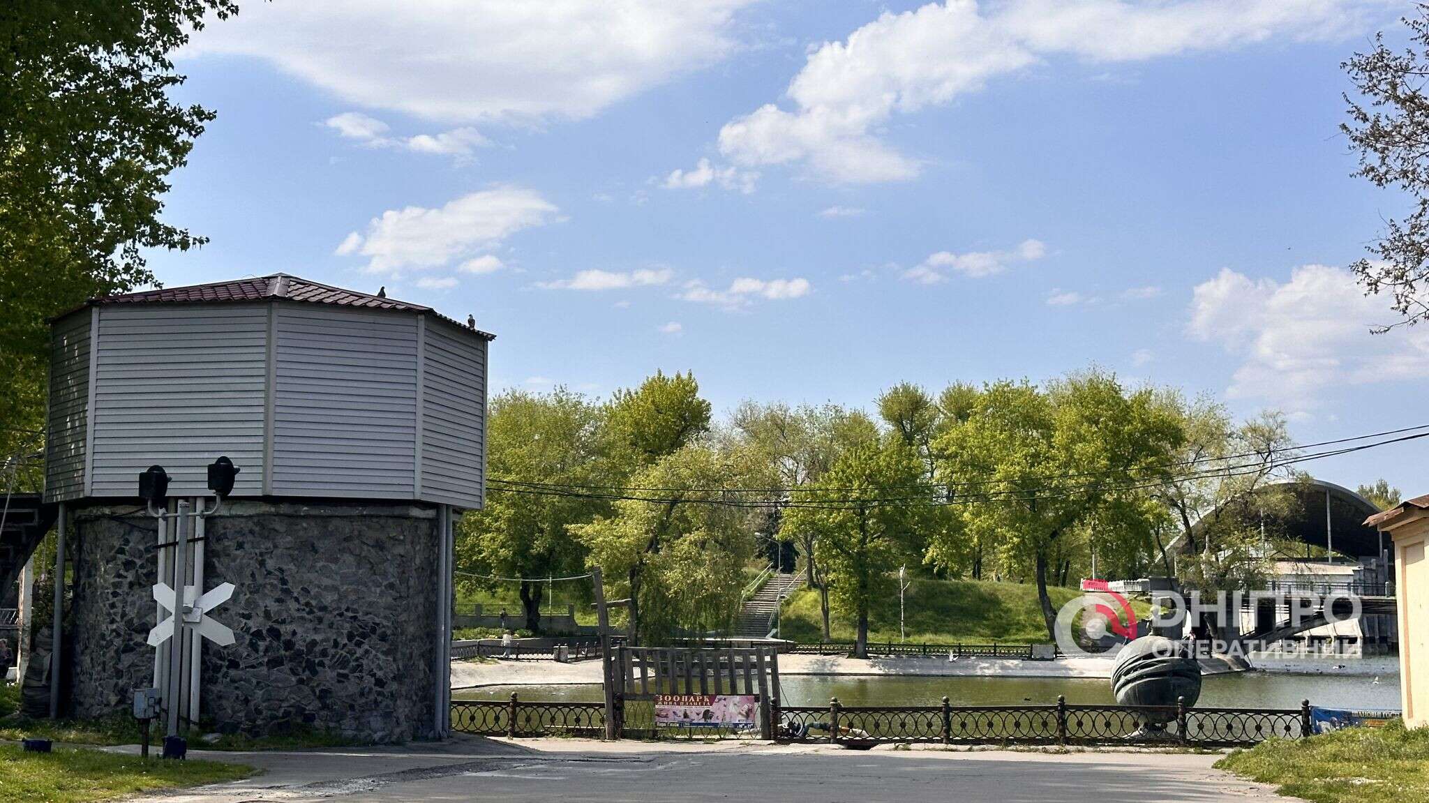 Прогноз погоди у Дніпрі на сьогодні, 8 травня 2026
У п'ятницю, 8 травня, у Дніпрі день та ранок будуть ясними, лише ввечері небо затягне хмарами. Без опадів. Чи чекати…