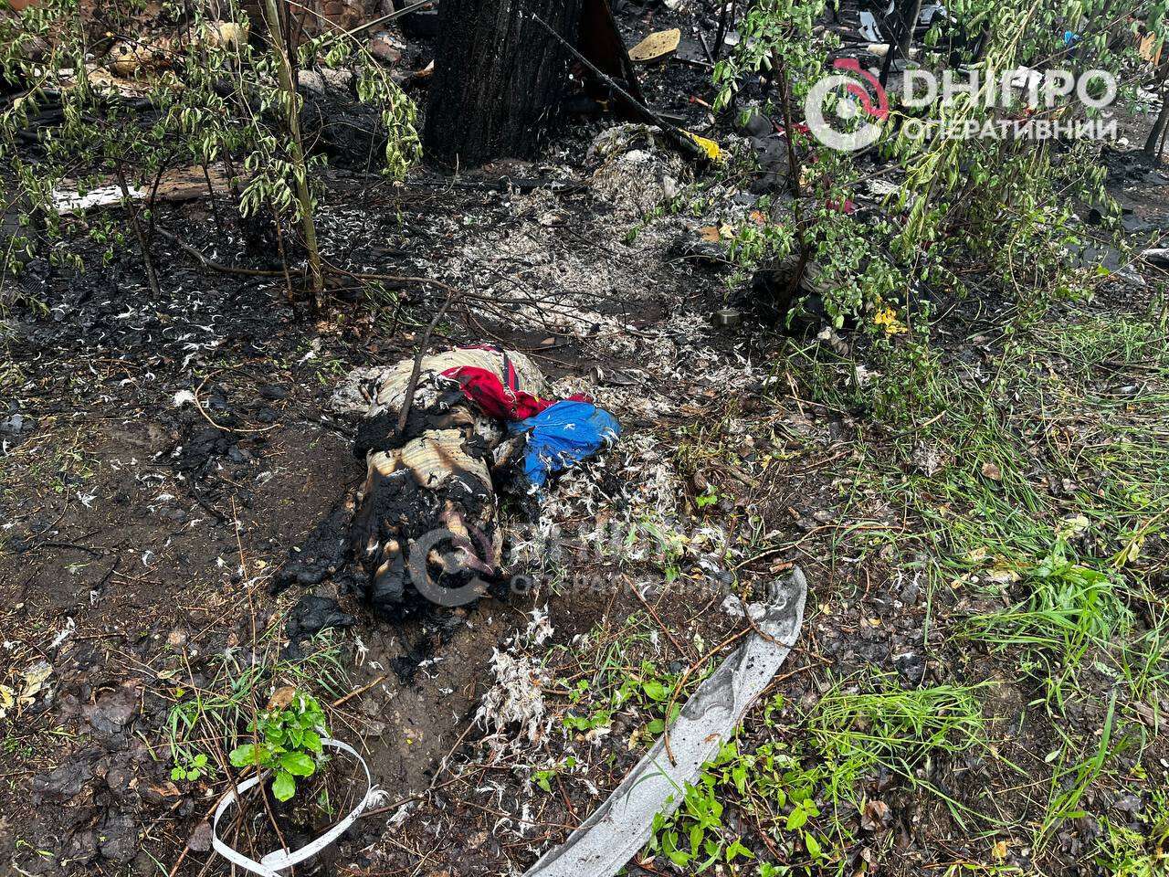 Стовп чорного диму над лівим берегом Дніпра 11.05 - подробиці з місця поді