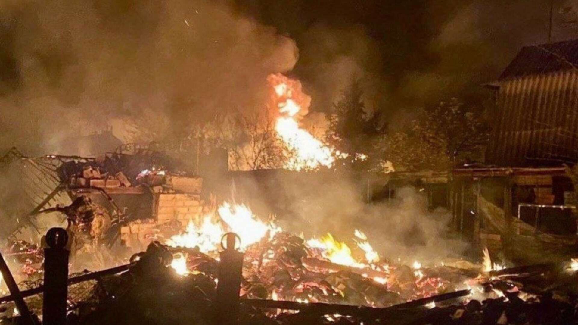 Внаслідок обстрілів рф загинули 8 людей: як на Дніпропетровщині минула ніч на 13 травня
Протягом ночі на 13 травня ворог майже три десятки разів атакував Дніпропетровську область. Відомо про вісьмох загиблих та одинадцять постраждалих,…