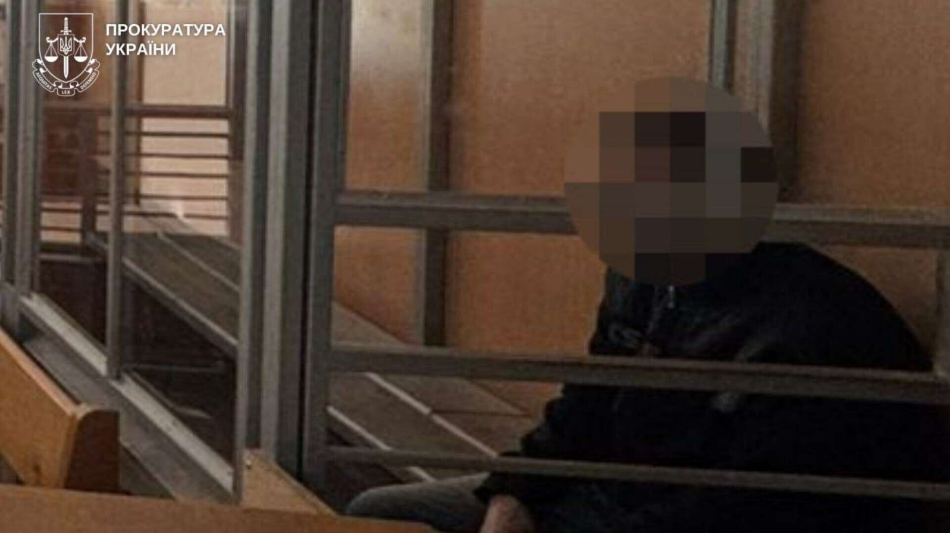 У Дніпрі судили чоловіка, який чинив сексуальне насильство над малолітньою донькою
Суд у Дніпрі виніс вирок місцевому мешканцю, який чинив сексуальне насильство над власною малолітньою донькою для створення контенту. Про це…
