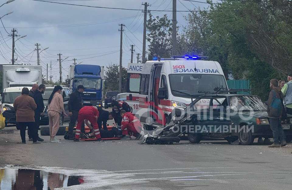 Жуткая авария на Передовой: лужа крови и разбитый транспорт - видео и подробности