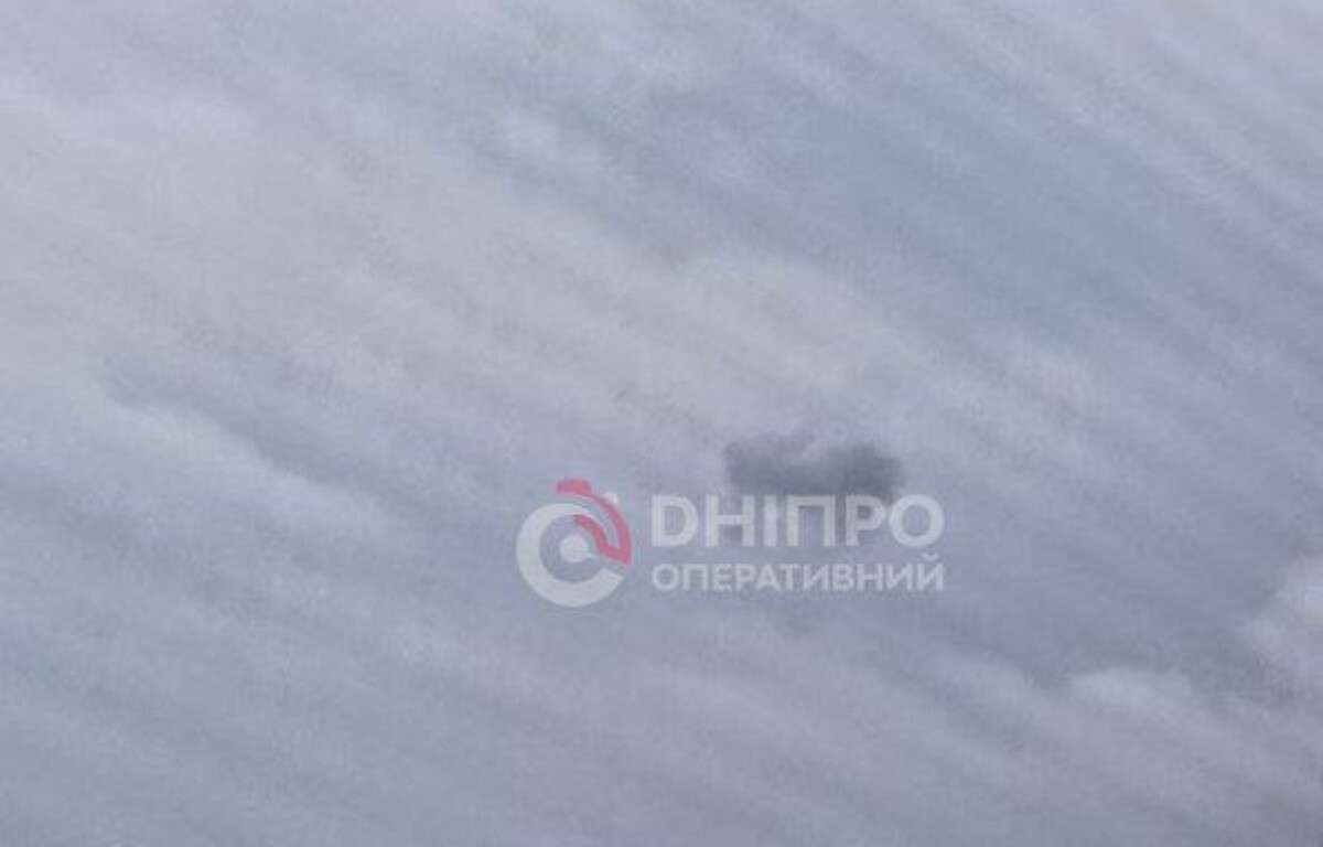 Гучно у Дніпрі: над містом працювала ППО
Після неспокійної ночі російські війська продовжують атакувати Дніпро. Увечері 17 травня у місті знову пролунали вибухи, повідомляє “Дніпро Оперативний”.
Близько…