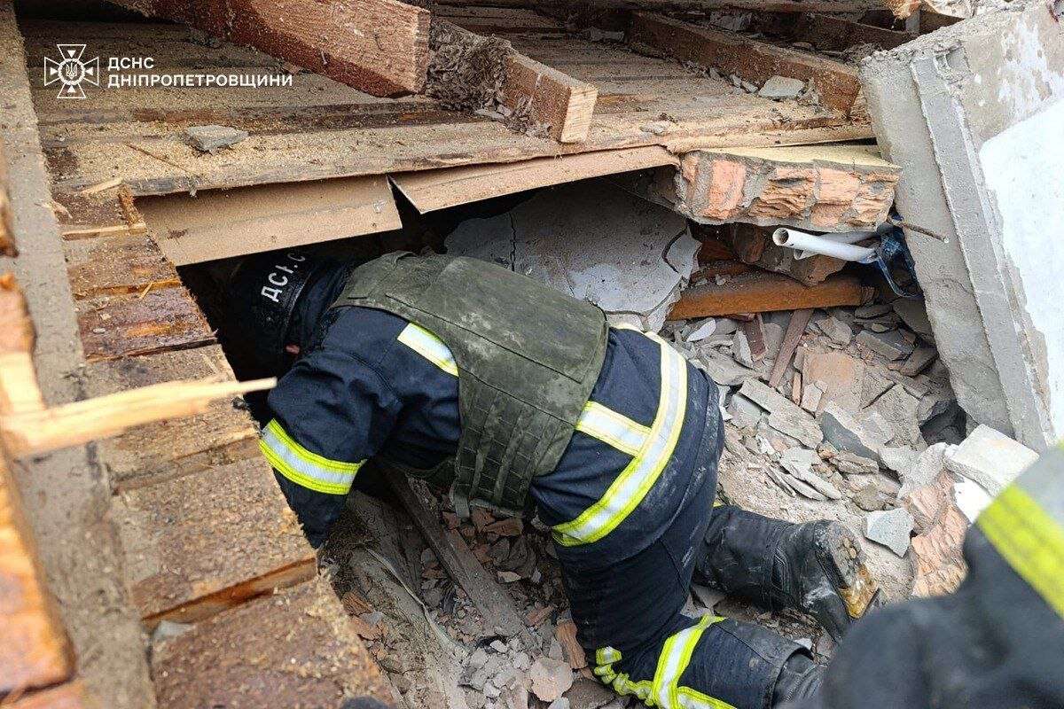 Дві людини загинули, ще п’ятеро – поранені: ворог не припиняв гатити по Дніпропетровщині БпЛА і артилерією