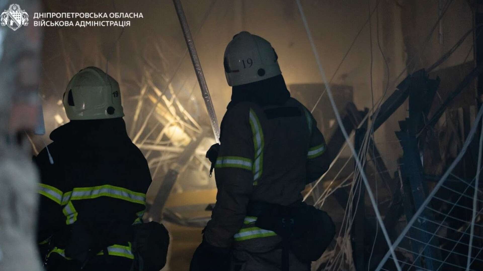 Росіяни атакували 6 районів Дніпропетровщини: пошкоджені житлові будинки, понад 20 поранених
У ніч проти 18 травня, окрім Дніпра та Дніпровського району, від ворожих обстрілів потерпали ще п'ять районів регіону. Росіяни застосували…