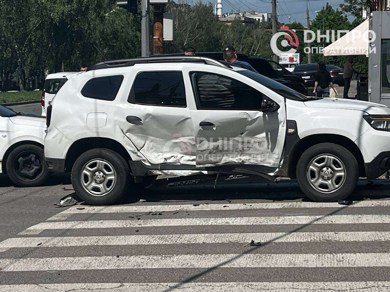 ДТП на просп. Поля 19.05: Renault едва не перевернулся на бок