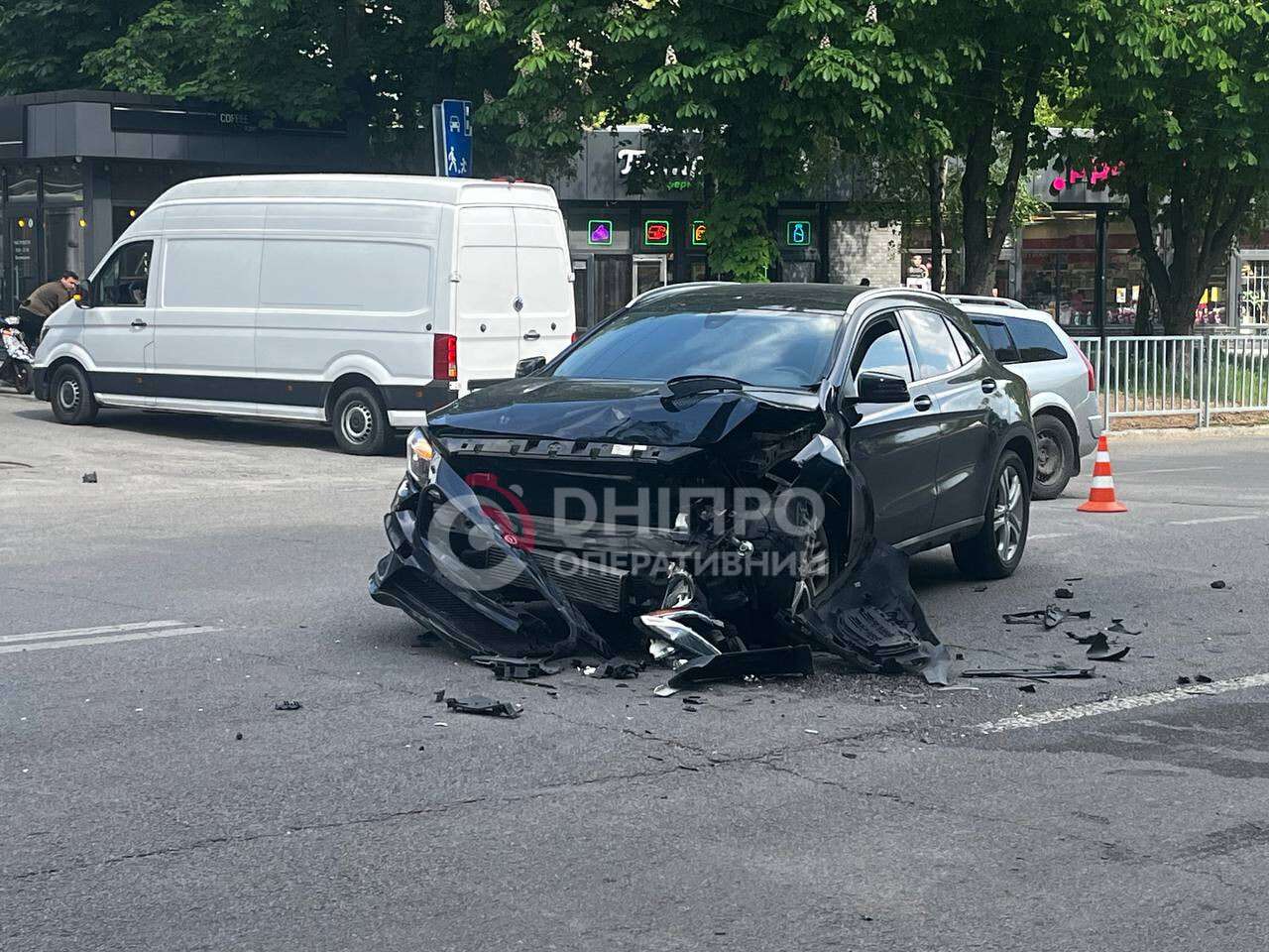 ДТП на Паникахи 19.05: Ford Mustang вылетел на обочину &mdash; видео и подробности