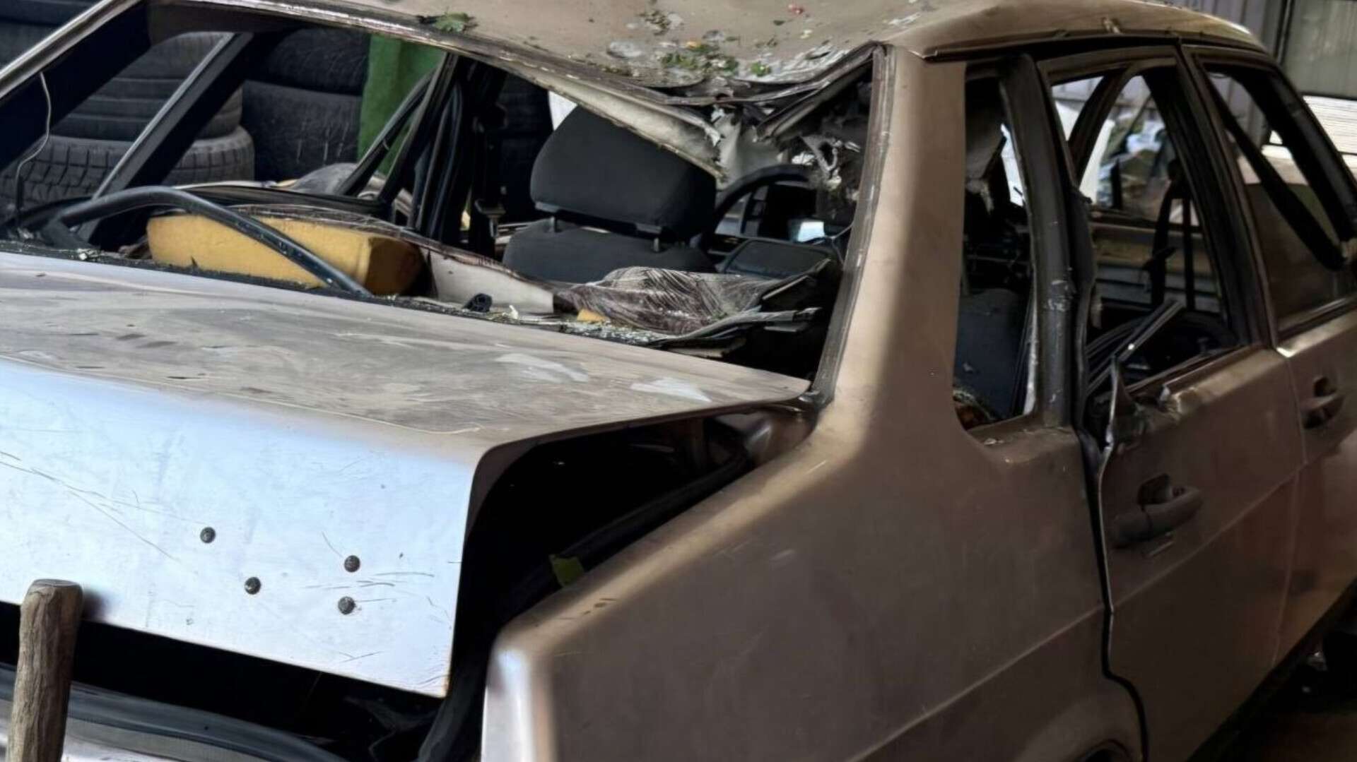 Внаслідок ворожих атак постраждали три людини: як на Дніпропетровщині минула ніч на 9 червня
У ніч проти вівторка, 9 січня, Дніпропетровська область вчергове потерпала від ворожих атак. Є постраждалі та руйнування, передає "Дніпро Оперативний".…