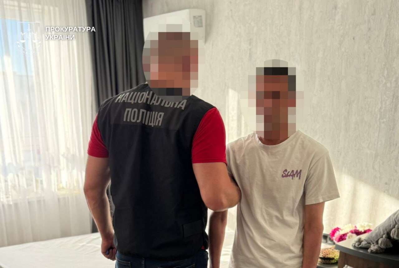 Збували метамфітамін поштою: на Дніпропетровщині накрили наркобізнес