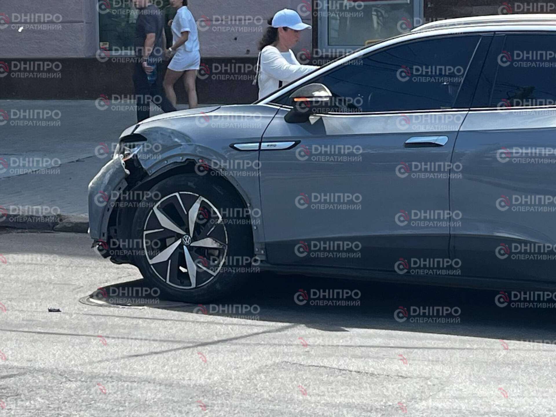 Автомобиль несколько раз перевернулся в центре Днепра 11.06: видео момента и подробности ДТП