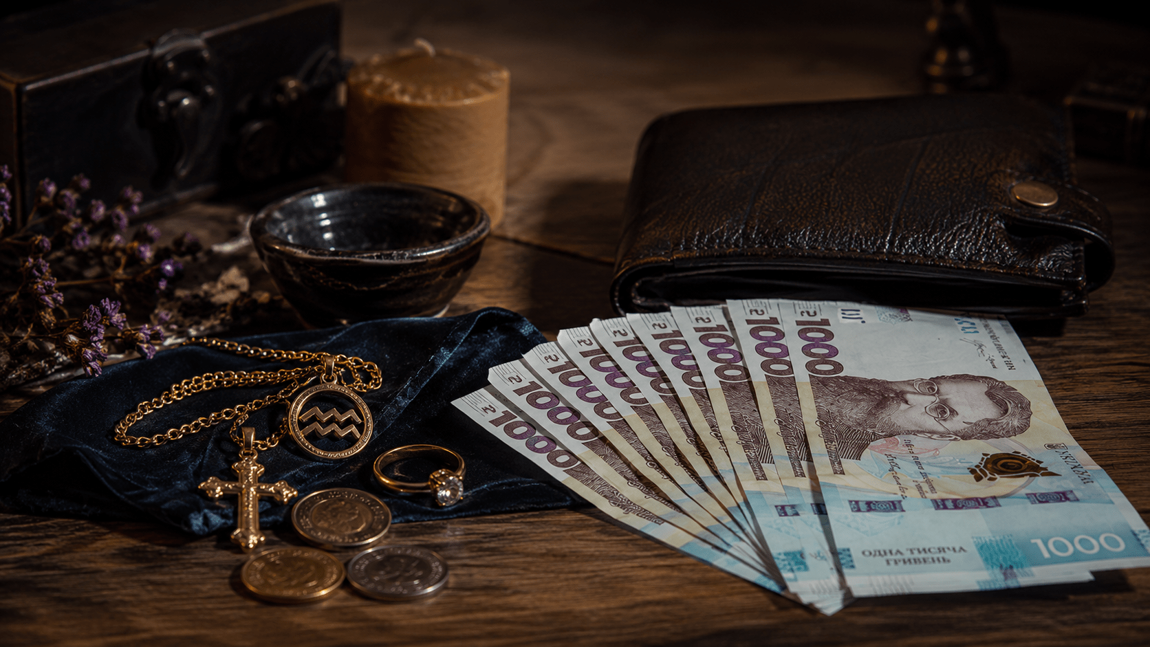 Зніму порчу з золота: у Кривому Розі жінка тричі обікрала знайому на 23 тисячі
У Кривому Розі безробітна мати шістьох дітей переконала знайому, що на її прикрасах порча, тому потрібно провести ритуал очищення. За…