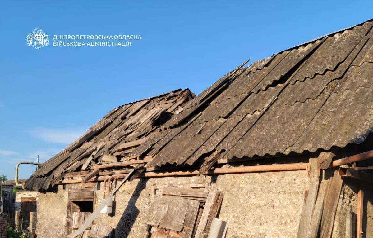 Було гучно в трьох районах: як на Дніпропетровщині минула ніч на 13 червня
Понад 20 разів ворог атакував три райони Дніпропетровщини безпілотниками та авіабомбами. Як минула ніч на 13 червня, повідомляє “Дніпро Оперативний”…
