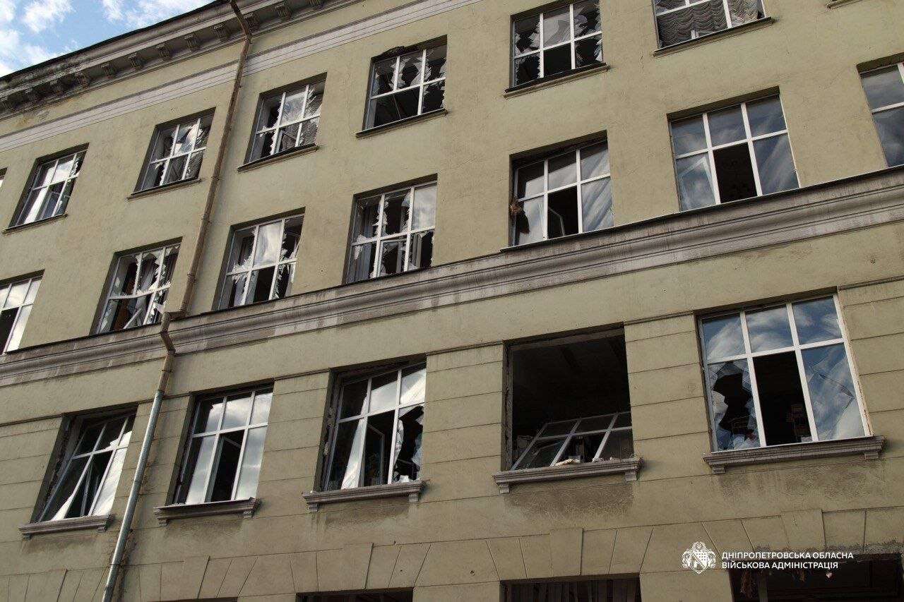 Атака на Дніпро вночі 15.06.2026: є поранений та серйозні руйнування