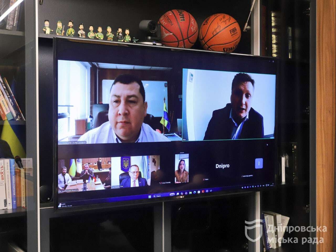 Мэр чилийского Консепсьона инициировал начало дружественного сотрудничества с Днепром