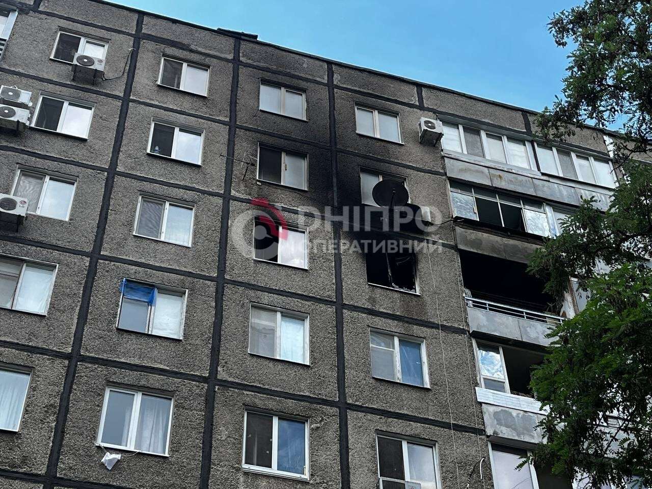 Столб дыма над левым берегом 23.06: кадры и подробности с места пожара