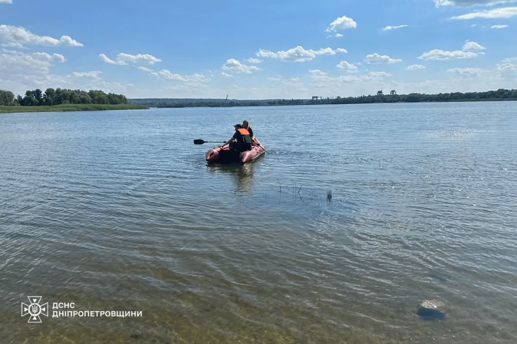 У Дніпровському районі з річки витягли потопельника