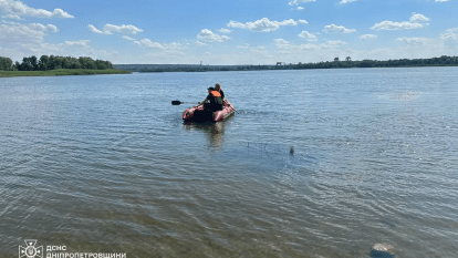У Дніпровському районі з річки витягли потопельника