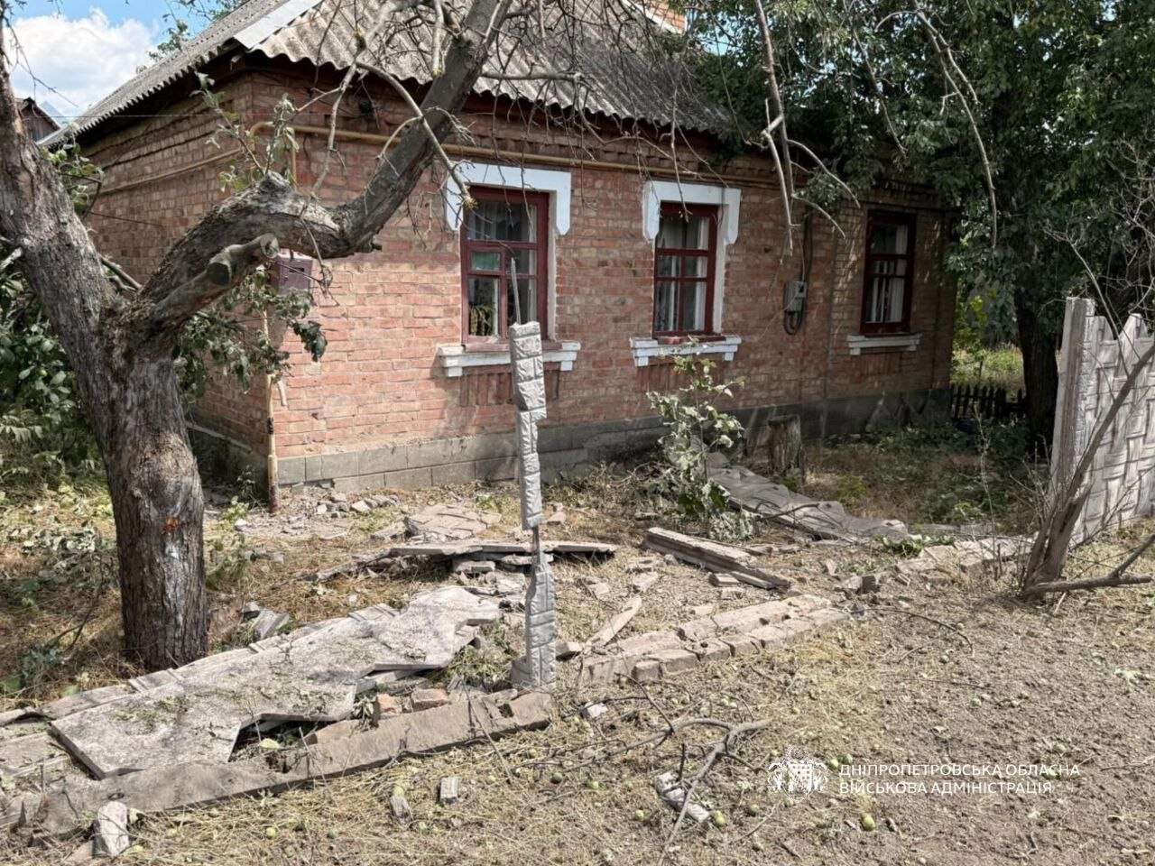 Атаки 28.06: на Днепропетровщине повреждены жилые дома, есть пострадавшие