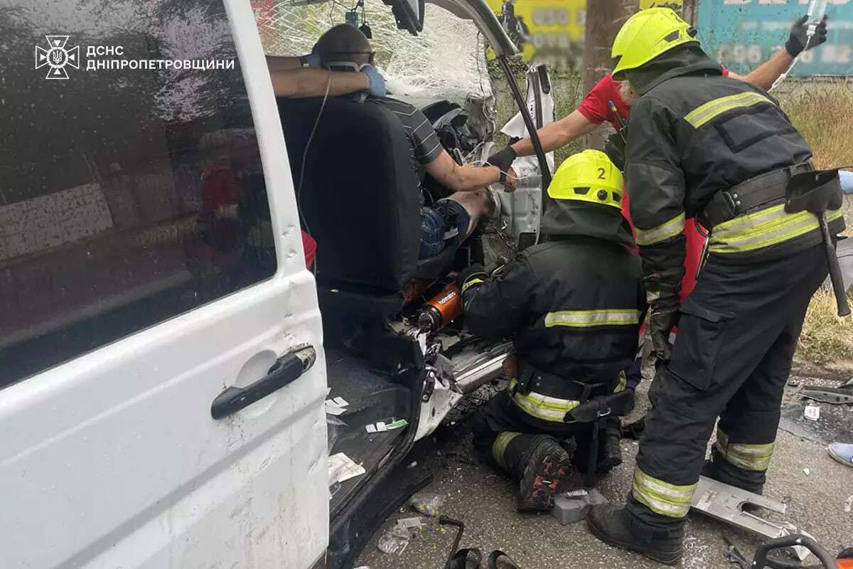 ДТП на Академіка Белелюбського 04.07: подробиці від ДСНС