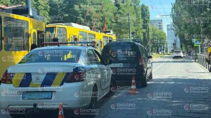 ДТП біля Мечникова 13.07: Renault збив пішохода - подробиці та кадри