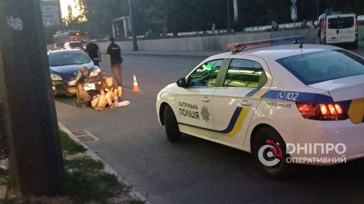 Авто збило двох пішоходів на Калиновій 13.07: подробиці