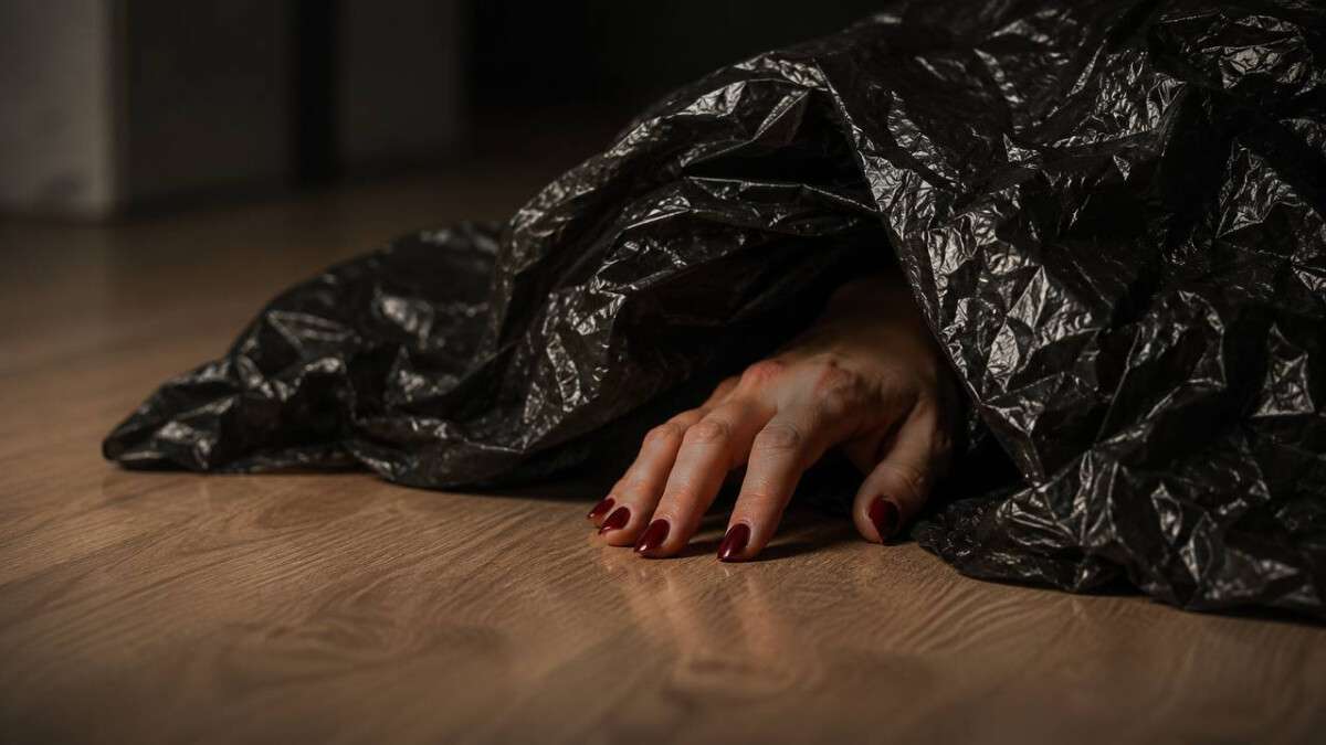 "Померла на очах у дітей": на Дніпропетровщині виявили мертвою 32-річну жінку