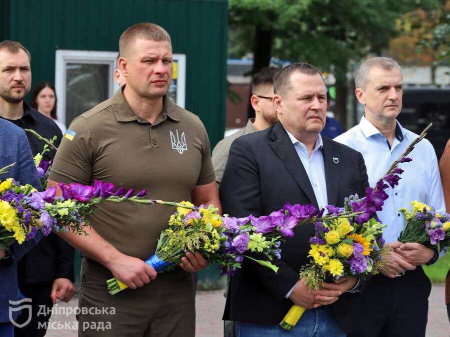 У Дніпрі в День Української Державності вшанували пам’ять полеглих захисників