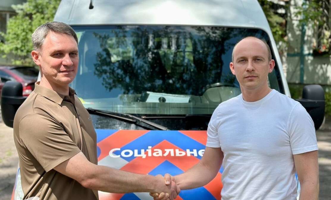 У Дніпрі цифровізують роботу служби «Соціальне таксі»