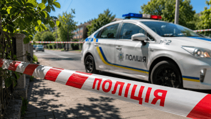 Мертвого чоловіка виявили на тротуарі на Метробудівській в Дніпрі