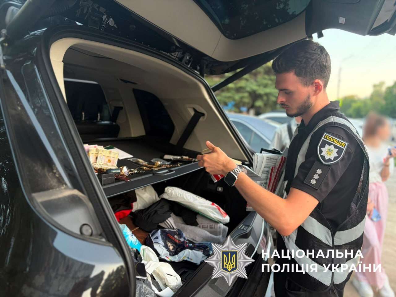 Волонтера з Дніпра жорстоко побили та вимагали в нього 10 тисяч доларів