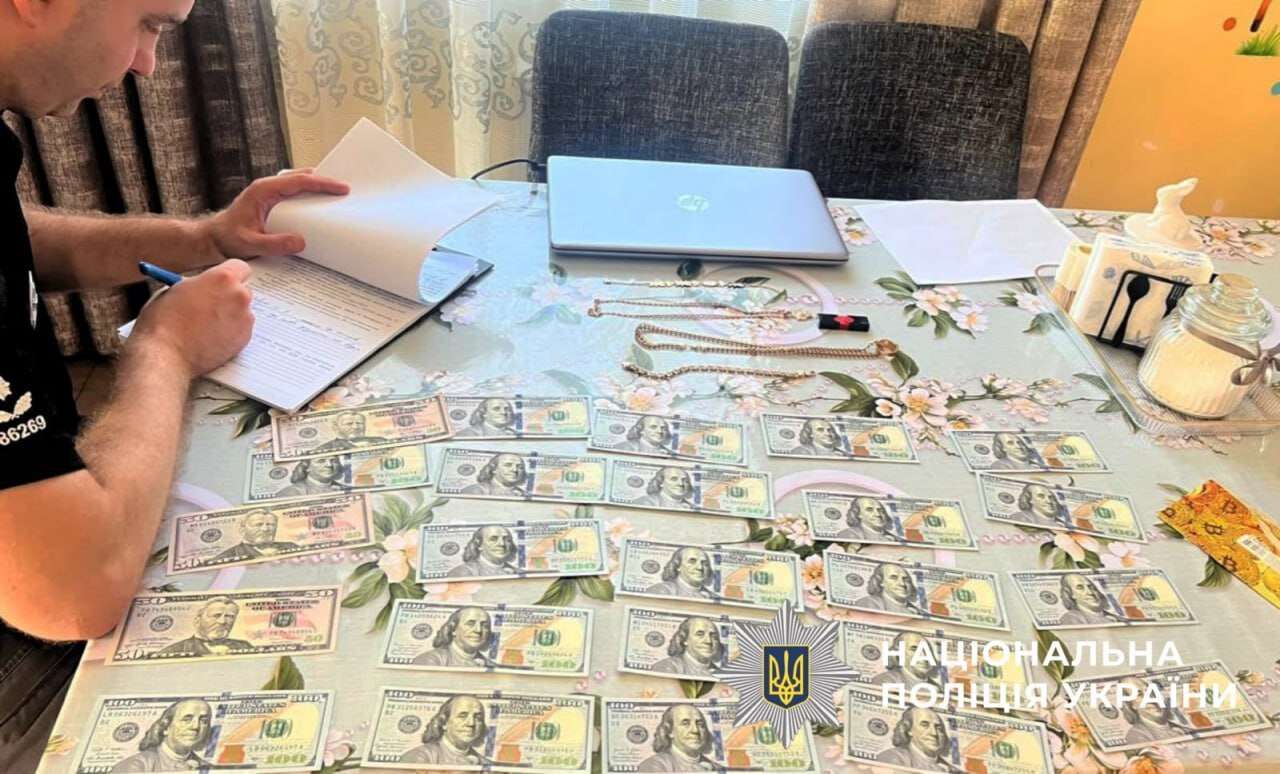 Волонтера з Дніпра жорстоко побили та вимагали в нього 10 тисяч доларів