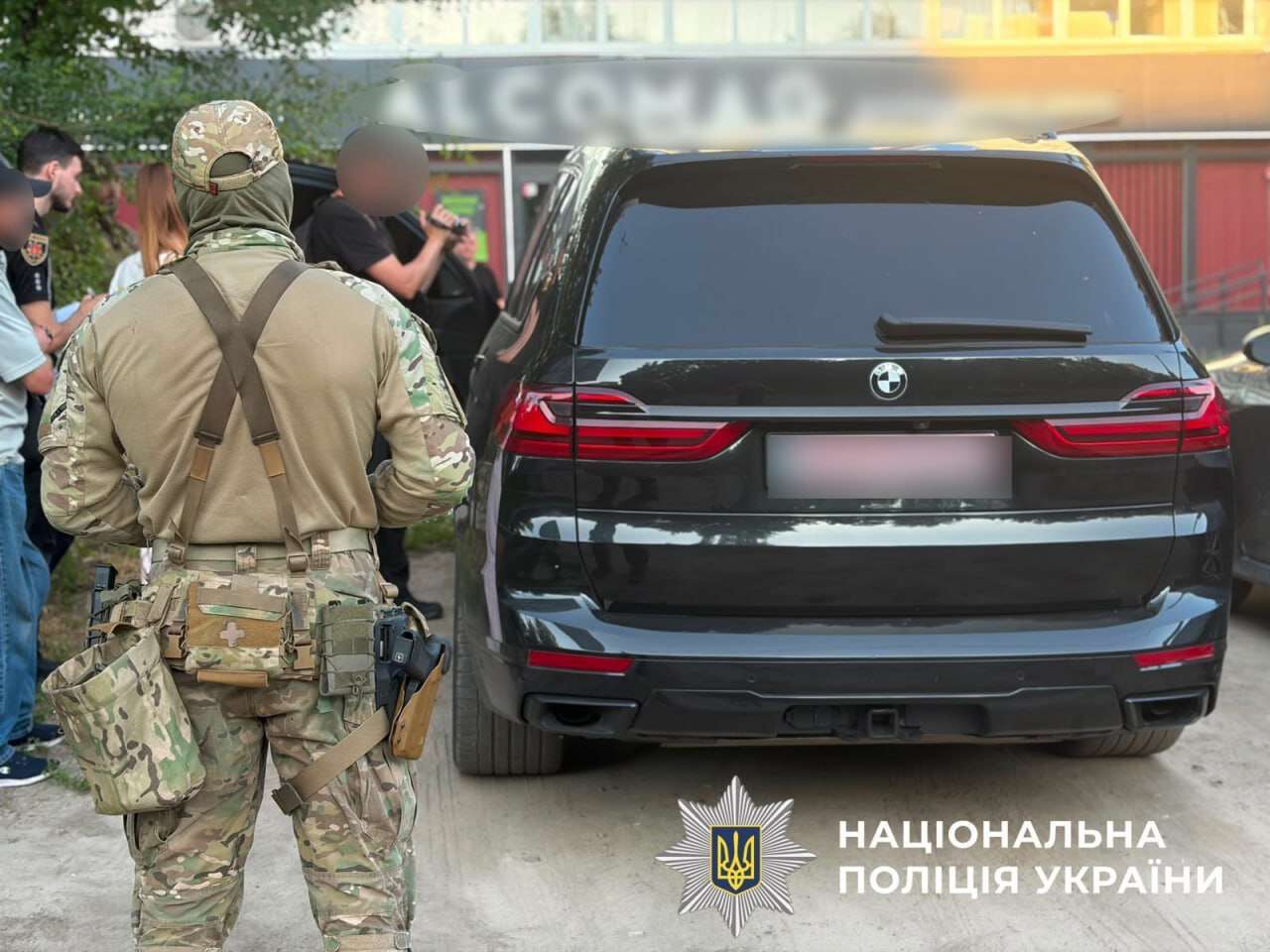 Волонтера из Днепра жестоко избили и требовали у него 10 тысяч долларов