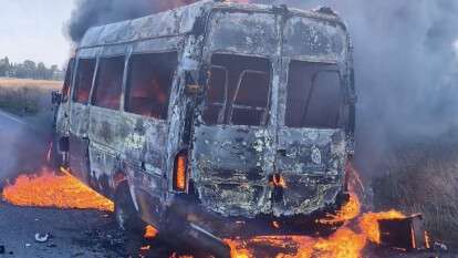 Рейсовий мікроавтобус згорів внаслідок атаки рф по Нікопольщині
