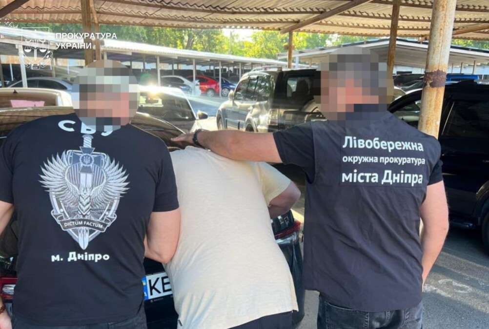 Фіктивна відстрочка за $12 тисяч: у Дніпрі затримали організатора незаконної схеми