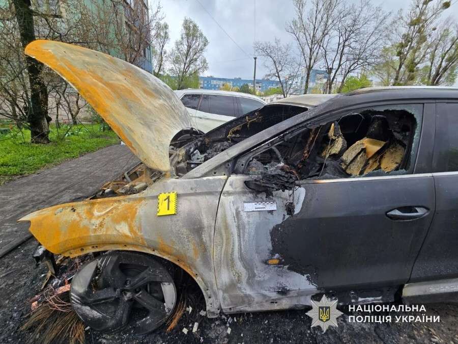 У Самарі чоловік спалив чуже авто: збитки перевищили 1,3 млн грн
У Самарі правоохоронці затримали чоловіка, якого підозрюють в умисному підпалі автомобіля. Внаслідок пожежі власниця транспортного засобу зазнала значних матеріальних збитків,…