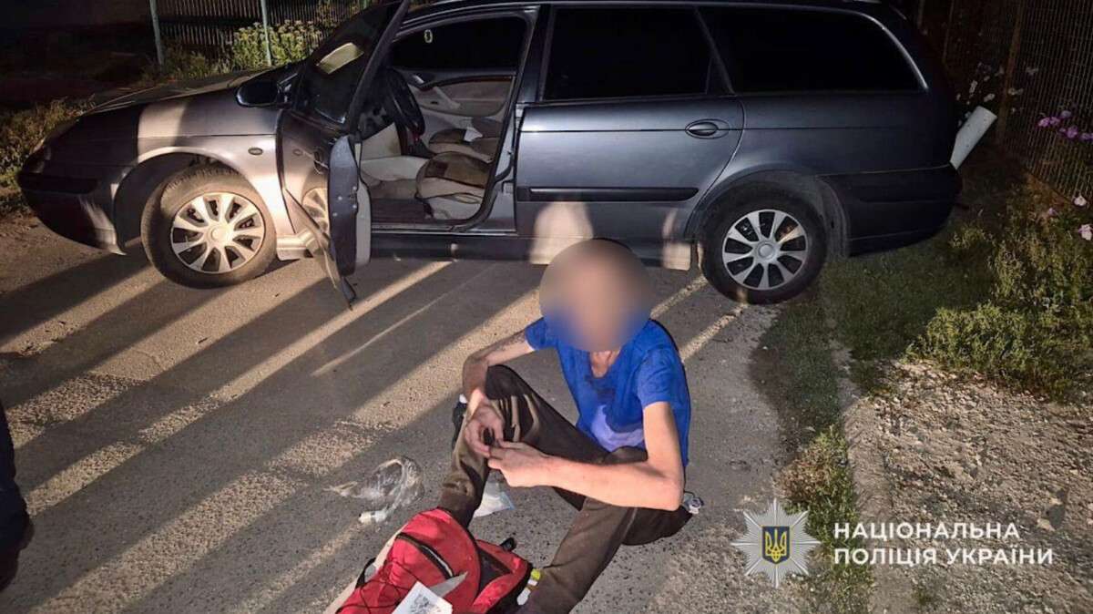 Хотел украсть авто и попал в ДТП: в Чечеловском районе задержали подозреваемого