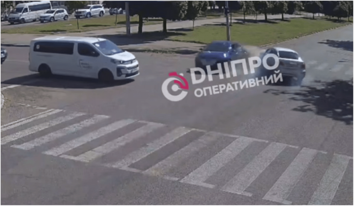 ДТП на проспекте Поля в Днепре