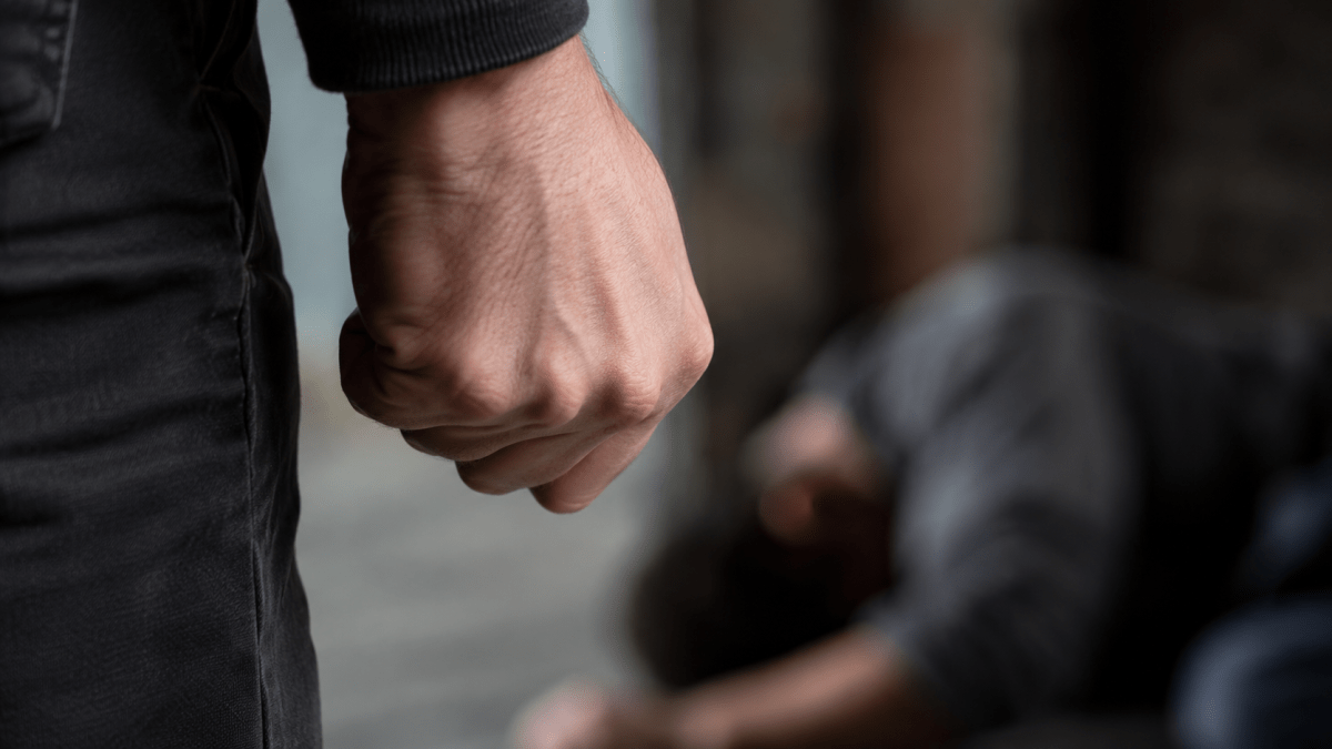Під Дніпром колишній в’язень тяжко побив знайомого у День Незалежності