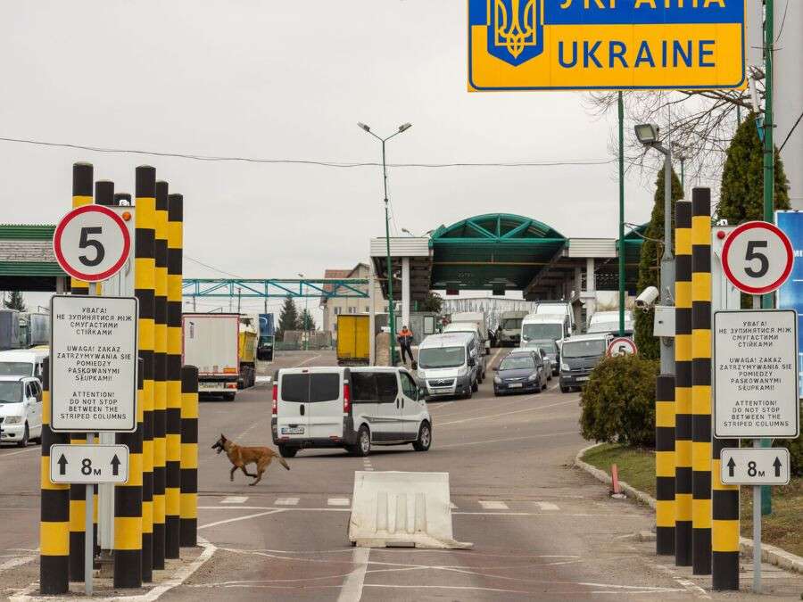 Робота пунктів пропуску під час тривоги