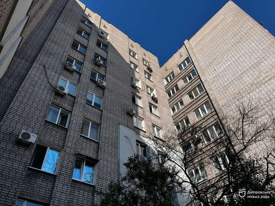 У Дніпрі відновили гуртожиток після ракетного удару у 2025 році