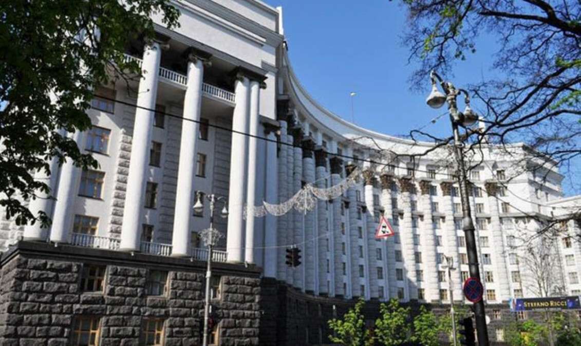Центральные власти приостановили всю подготовку Украины к зиме