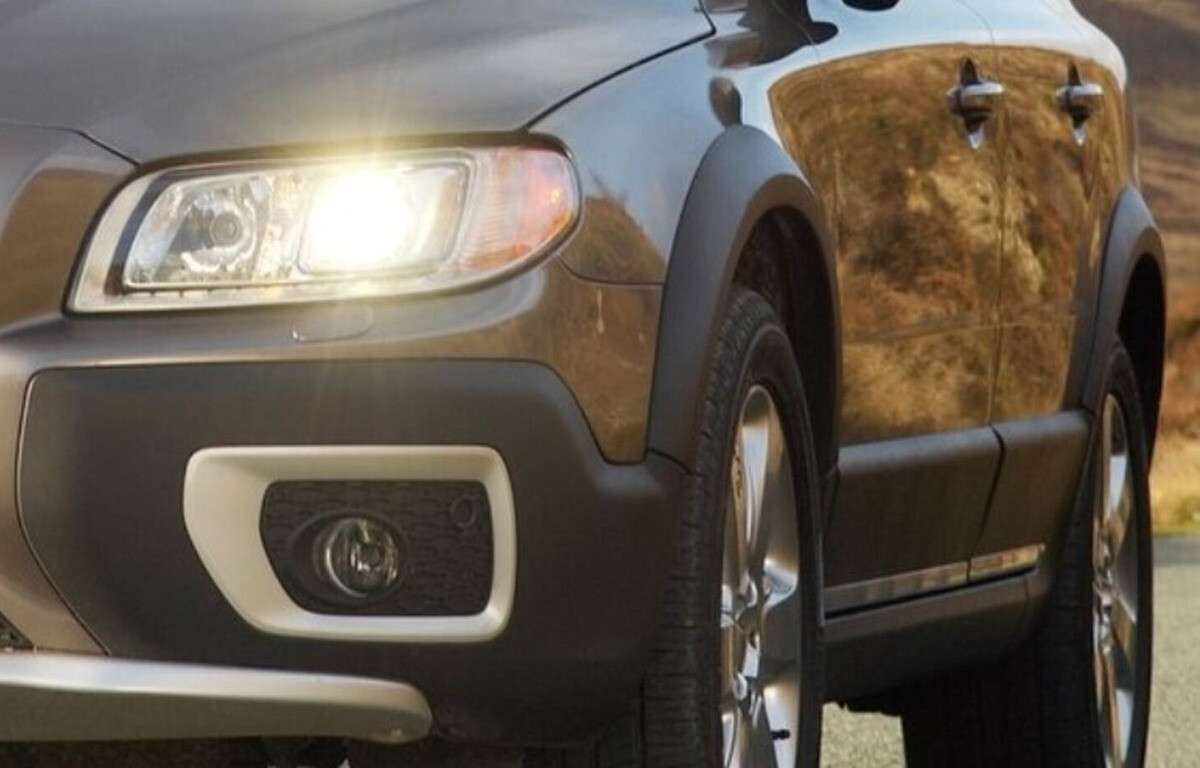 Як підготувати автомобіль до осінніх холодів: що варто зробити водіям Дніпра