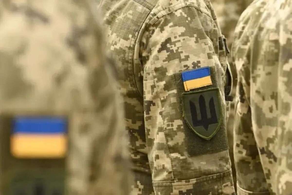 Деякі військові можуть служити ближче до дому: дніпрянам варто знати про нюанси
Деякі військовослужбовці можуть проходити службу ближче до свого дому, якщо мають для цього законні підстави. Хто саме може звернутися з…