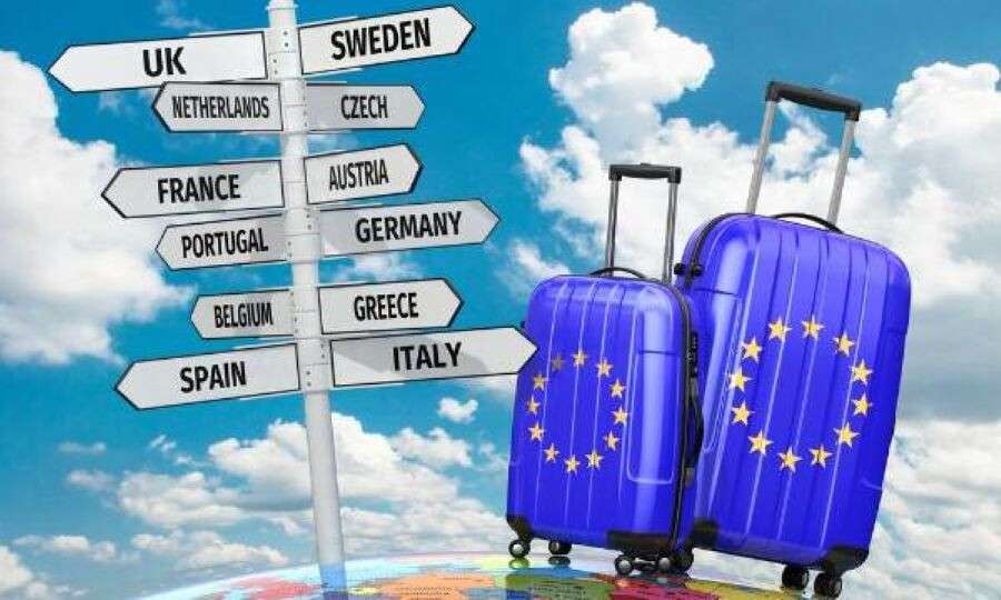 Нові правила безвізу: у деяких випадках українцям можуть закрити в'їзд до ЄС
Українців, які планують подорожі до країн Євросоюзу без візи, очікують нові правила. Перед поїздкою мандрівникам доведеться пройти додаткову електронну перевірку,…
