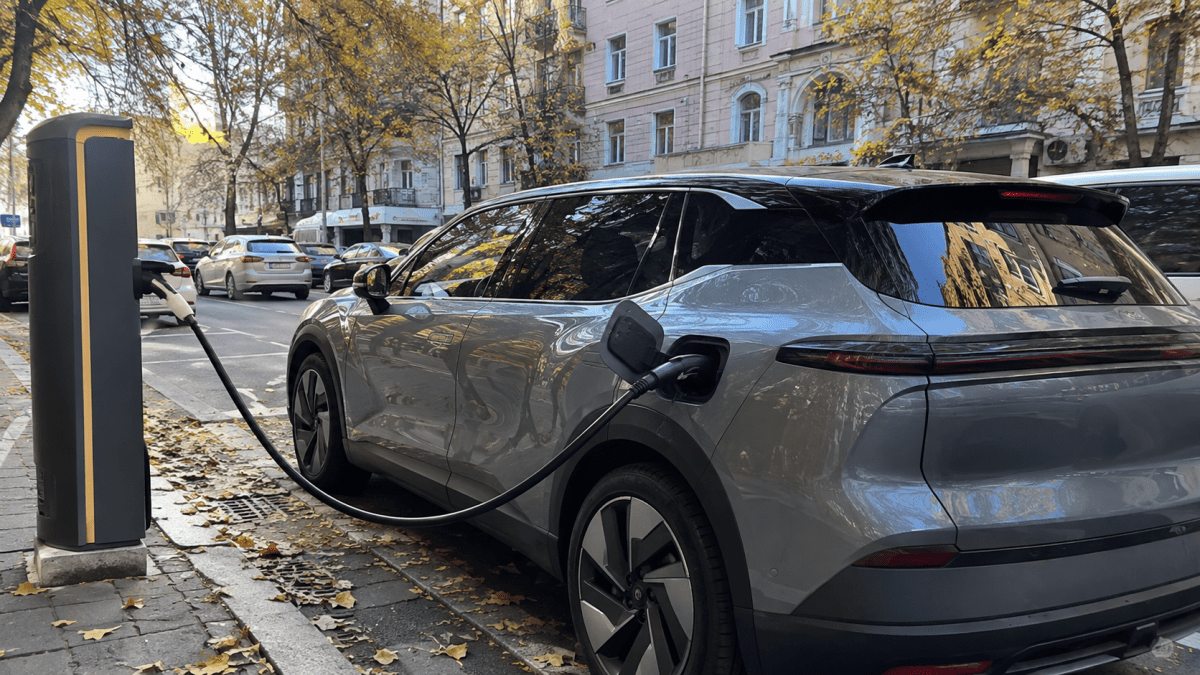 Скільки коштує утримувати електромобіль у Дніпрі: розрахунок на місяць