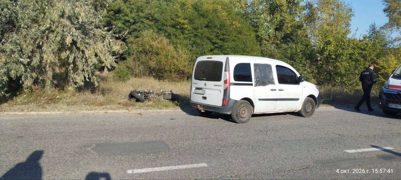 У Кам'янському сталася ДТП за участю військових ТЦК: що відомо
У неділю, 4 жовтня, у Кам’янському сталася дорожньо-транспортна пригода за участю військовослужбовців ТЦК та мотоцикліста. Поліція відкрила кримінальне провадження, передає…