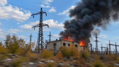 Ворожі дрони пошкодили енергообладнання ДТЕК на Дніпропетровщині